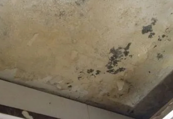 谯城阳台漏水维修公司分享下谯城卫生间渗水维修需要注意哪些问题。